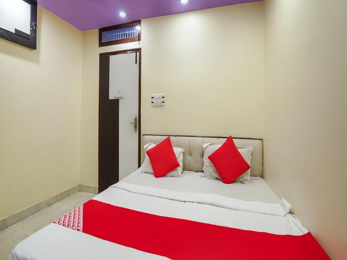 Oyo 75627 New Ankit Guest House Waranasi Zewnętrze zdjęcie