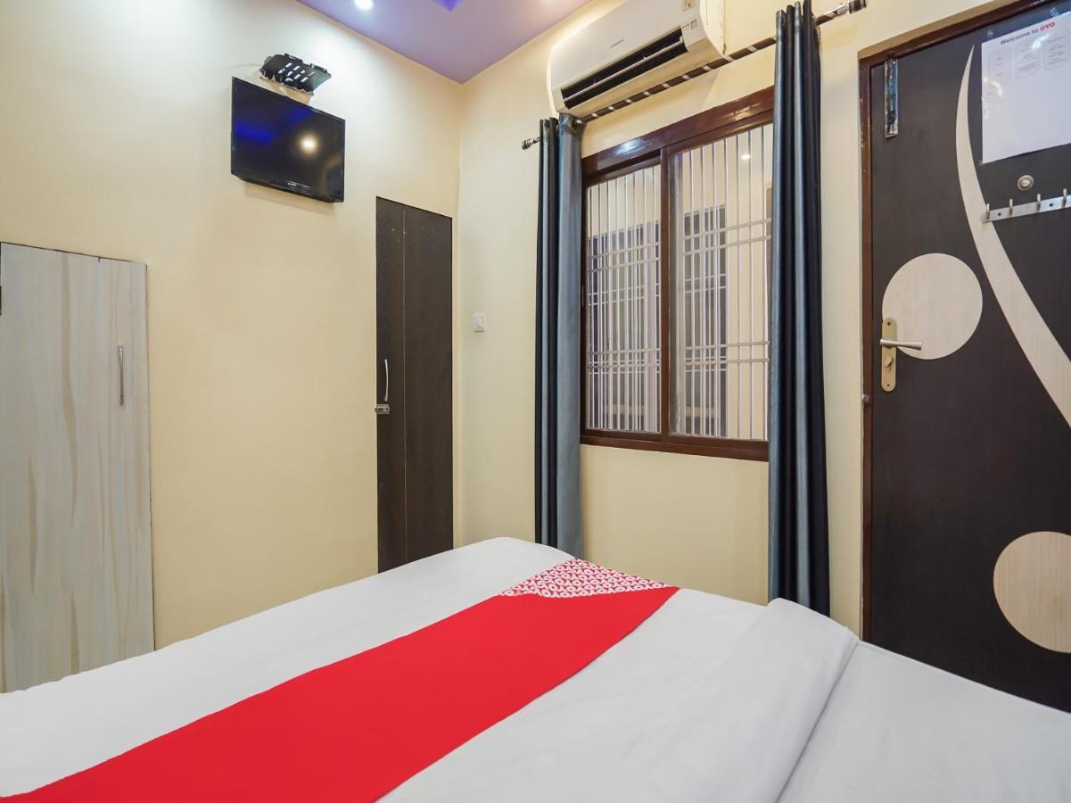 Oyo 75627 New Ankit Guest House Waranasi Zewnętrze zdjęcie