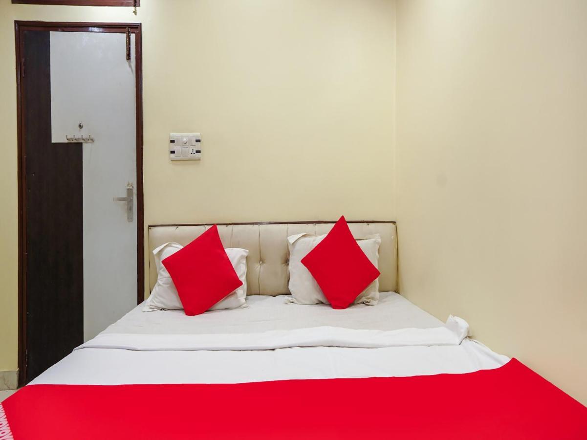 Oyo 75627 New Ankit Guest House Waranasi Zewnętrze zdjęcie