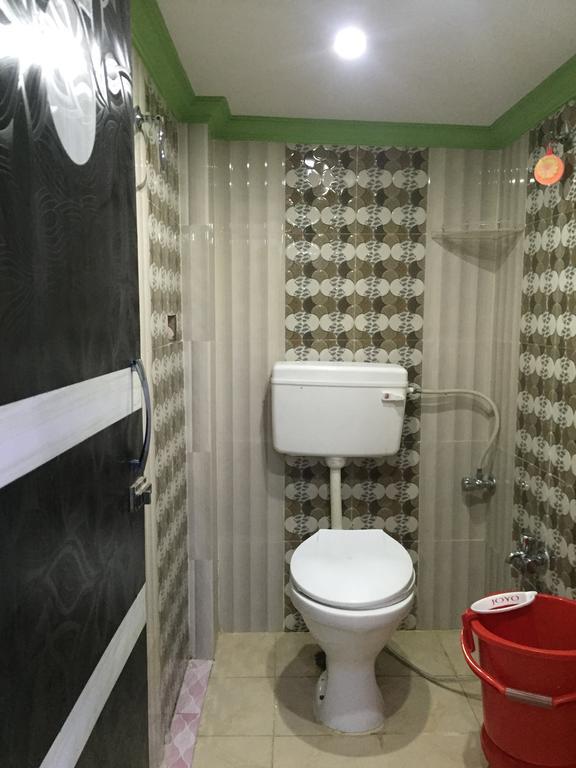 Oyo 75627 New Ankit Guest House Waranasi Zewnętrze zdjęcie