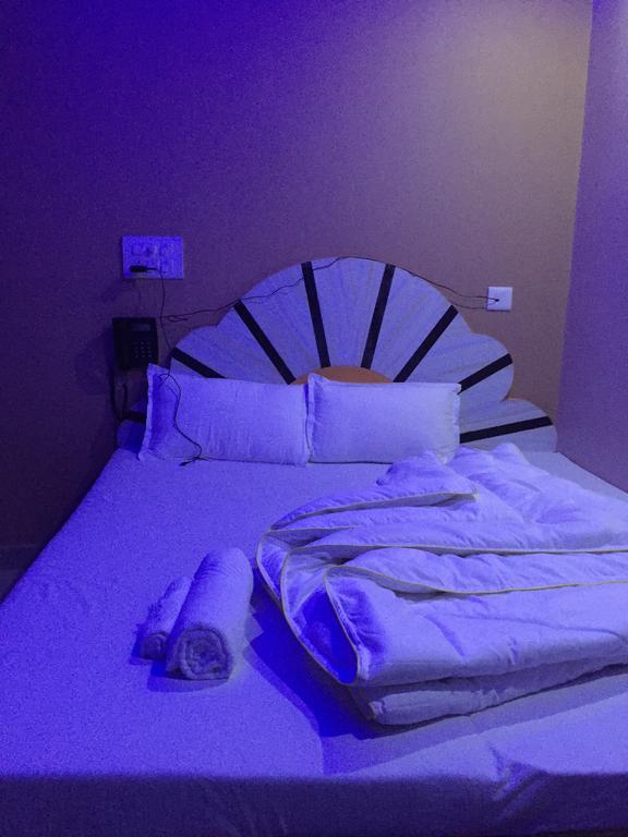 Oyo 75627 New Ankit Guest House Waranasi Zewnętrze zdjęcie